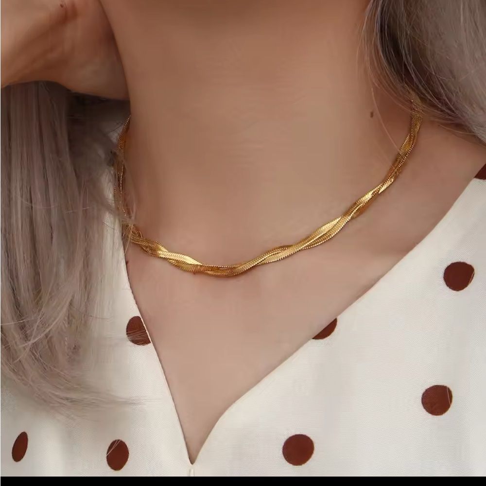 14 Karats gold filled herringbone